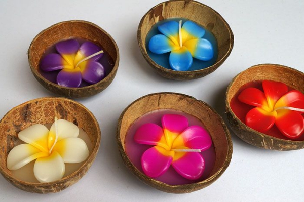Sommerdeko basteln mit Kindern – 60 frische Ideen zum einfachen Selbermachen kokosnüsse schalen kerzen blumen