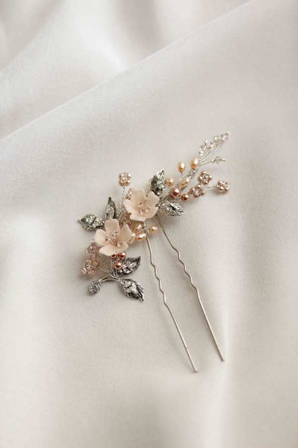 Anstecker Hochzeit - Idee für künstliche Blumen