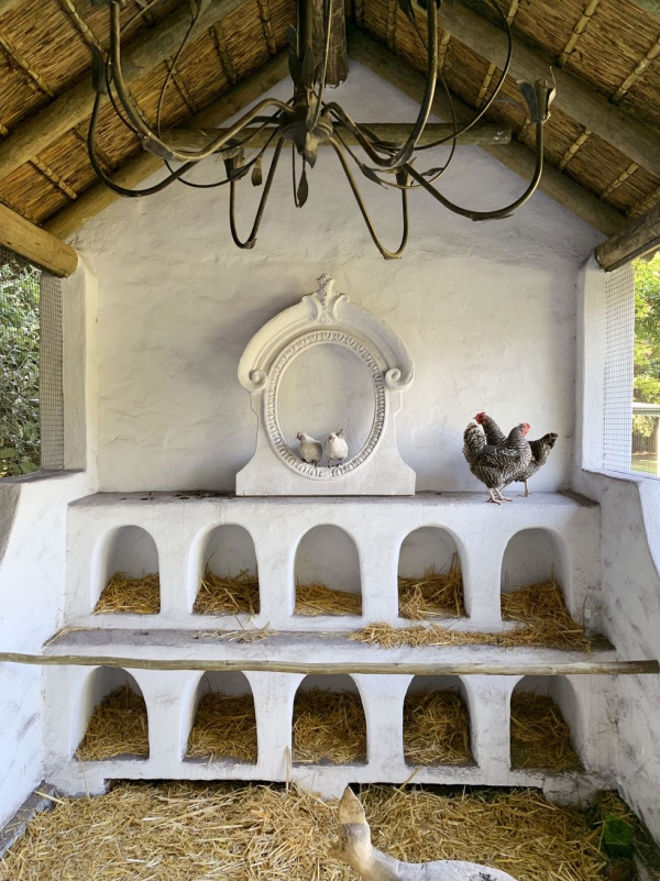 Hühnerstall einrichten – Ideen und Tipps für glückliche Hühner rustikale deko einrichtung nester