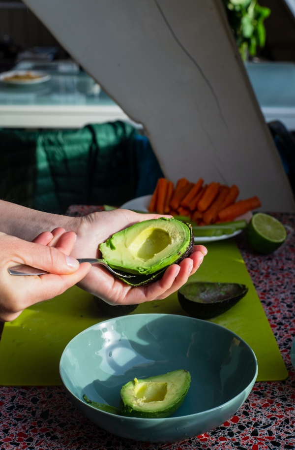 Leckere und natürliche Appetitzügler zur Unterstützung Ihrer Diät avocado gesund halbieren