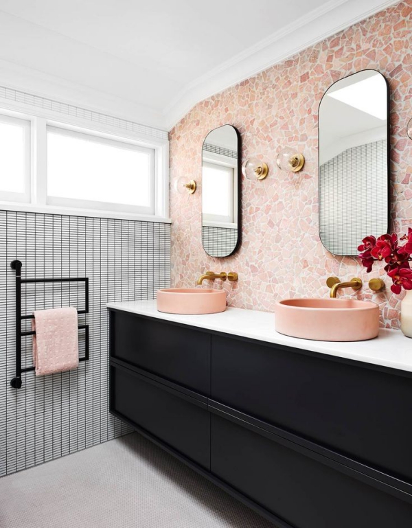 Aktuelle Badeinrichtung Trends und Ideen moderne stilvolle einrichtung mit rosa