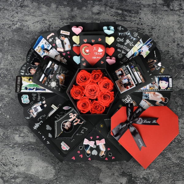 Explosionsbox basteln – Anleitung und Ideen für jeden Anlass romantische schwarze box mit rosen