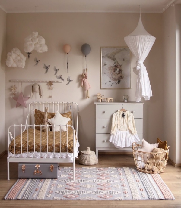 Mädchenzimmer Deko Ideen und Tipps für junge Eltern rustikale vintage einrichtung kinderzimmer