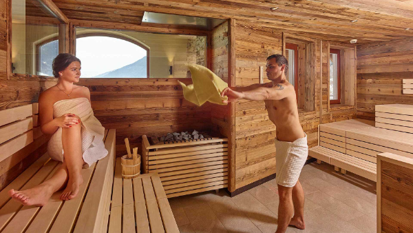 Saunaaufguss - gute Personen - Sauna Ideen