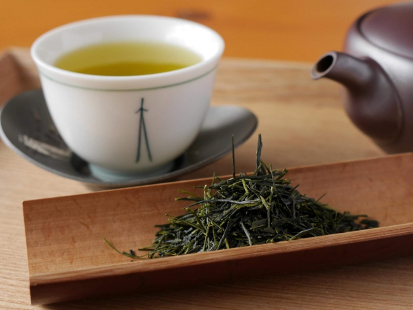 Sencha Tee – Besonderheiten, gesundheitliche Vorteile und Zubereitung japan tee grün tradition