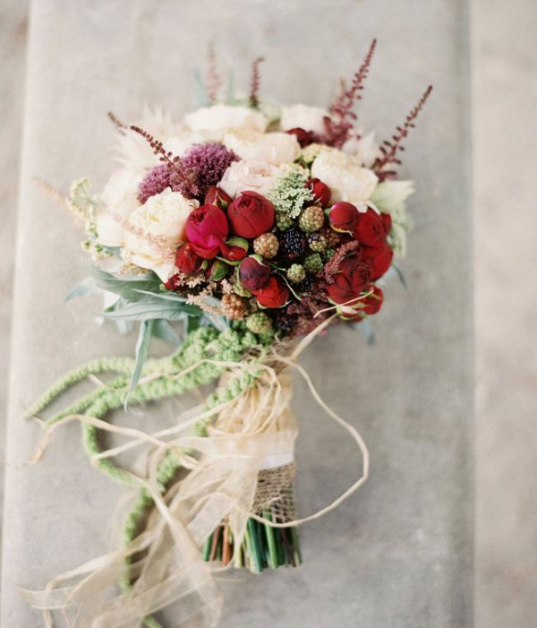 Brautstrauß Herbst – beliebtesten Blüten für die Vintage Hochzeit rustikal strauß rot weiß grün