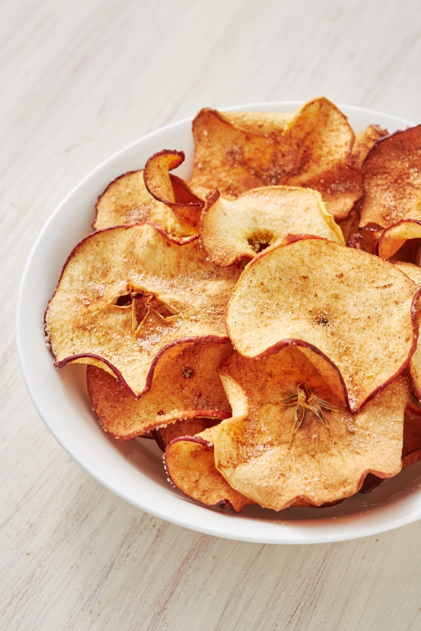 Fruchtige Herbst Dessert Ideen und Rezepte ohne Kürbis apfel chips gesund gebacken