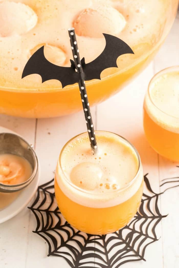Halloween Bowle Rezeptideen für Ihre nächste Party sorbet eiscreme punch orange