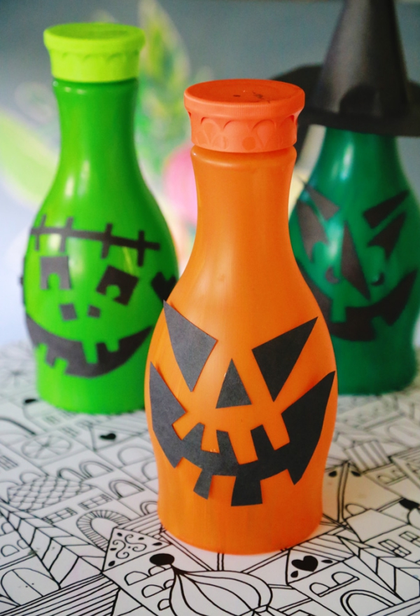 Halloween Laternen basteln aus Plastikflaschen – Ideen und Anleitungen unbeleuchtete laterne gruselig bunt