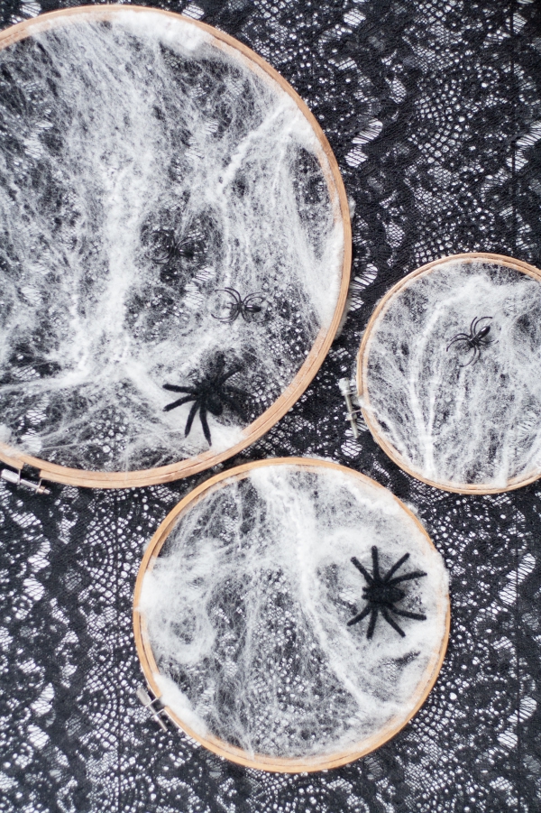 Spinnennetz basteln zu Halloween – 50 Ideen und 2 Anleitungen baumwolle deko webering kreativ