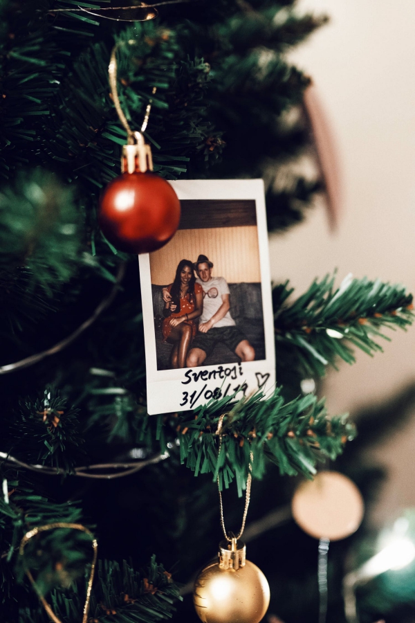 Deko Weihnachtsgeschenke für Paare – Tipps rund um den Kauf ornament tannenbaum fotos