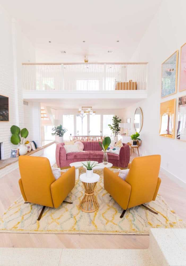 Rosa Sofa Gelbe Möbel Ideen weiße Wandgestaltung