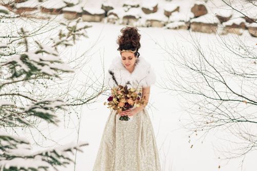 Tolles Brautkleid - tolle Ideen - Winterhochzeit