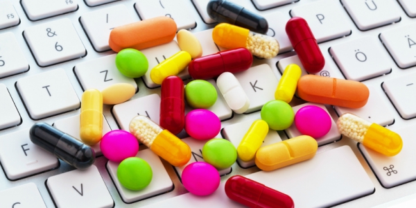 Wie Online-Apotheken die Gesundheitsversorgung in Coronazeiten beeinflussen – Vor- und Nachteile arzneimittel per internet medizin gesundheit