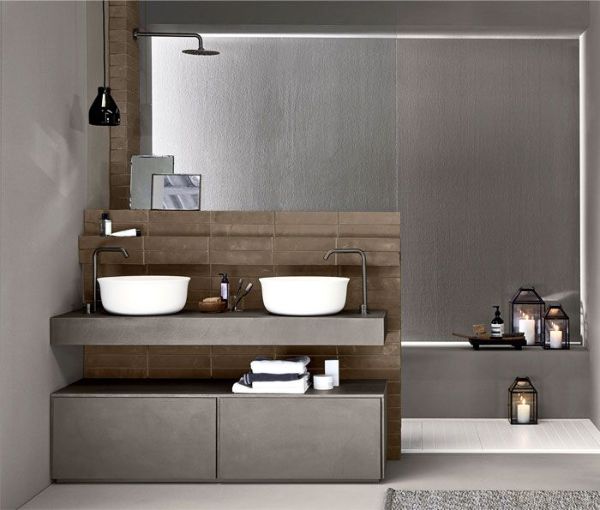 Badezimmer Ideen vertikale graue Flächen - tolle Akzente in Weiß