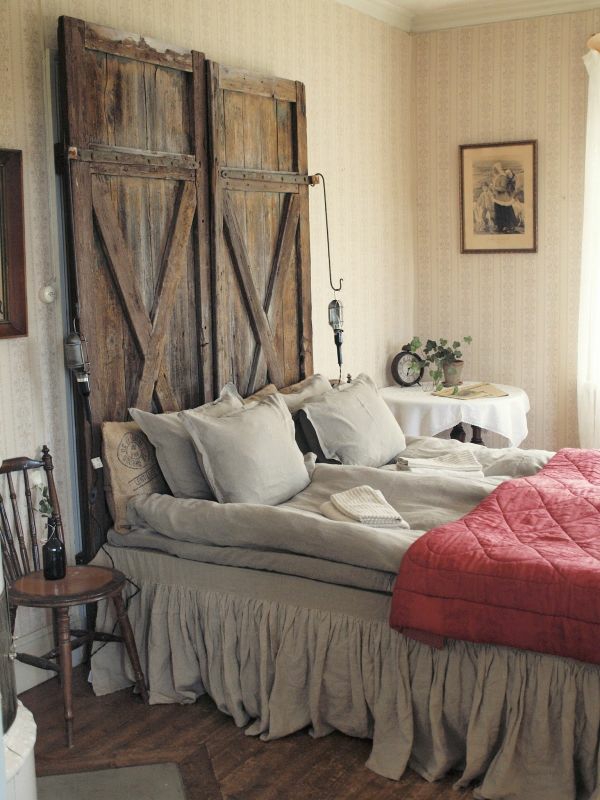bettkopfteile alte türen wiederverwenden schlafzimmer designen