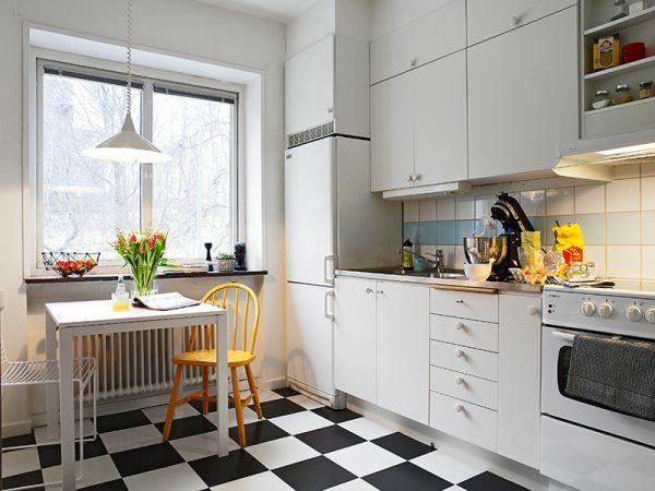 bodenfliesen schwarz weiß gemütliche küche einrichten