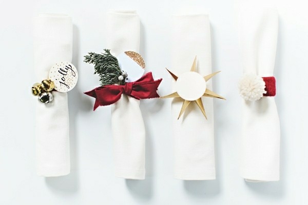 servietten weihnachtlich falten servietten einfach falten dekorieren