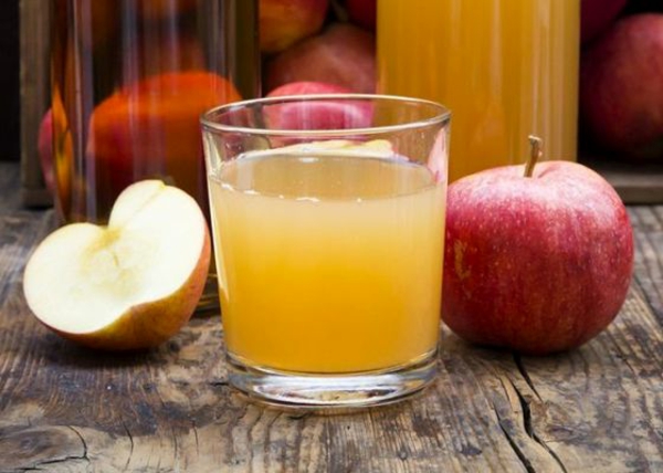 apfel nährstoffe äpfel essen apfelsaft trinken