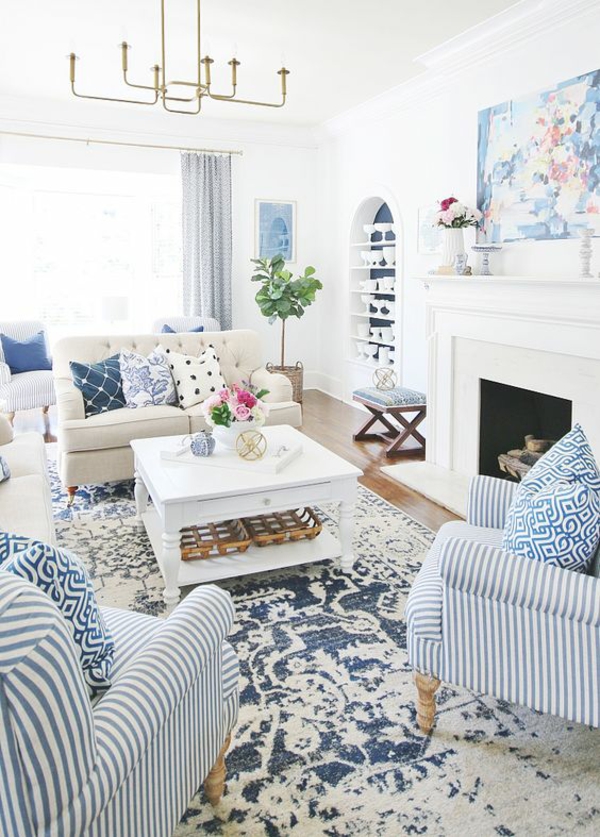 dekoideen wohnzimmer stilvolles innendesign blau weiß streifenmuster