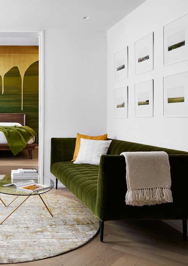 grüne couch kopfkissen schals