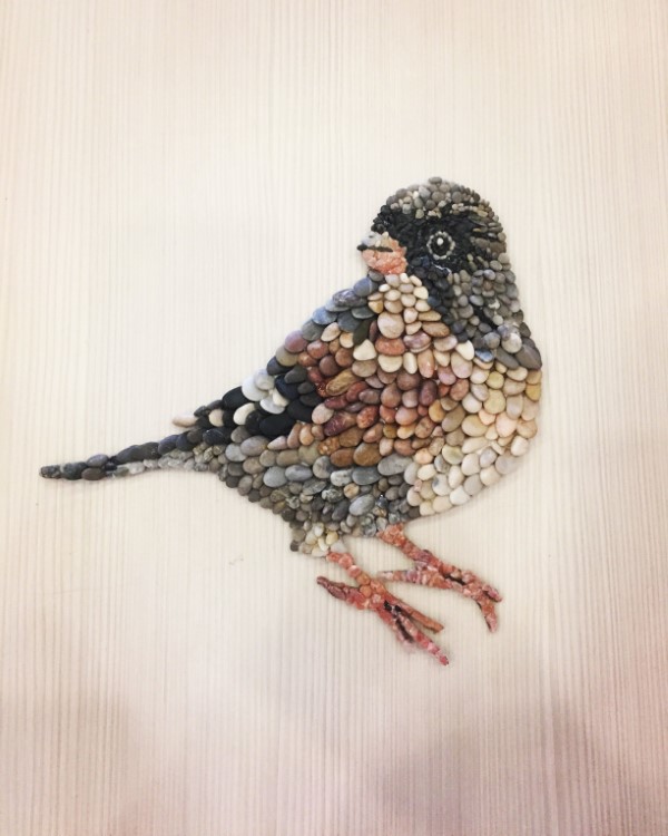 Steinbilder basteln – Ideen zum Inspirieren und Anleitung zum Nachmachen spatz vogel mosaik