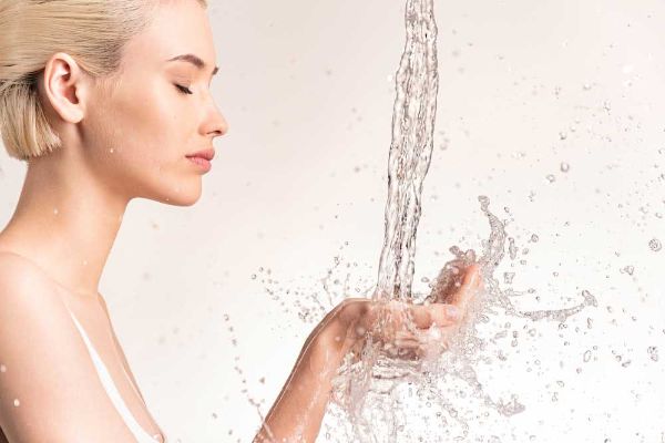 Flüssigseife selber machen - das eigene Gesicht waschen
