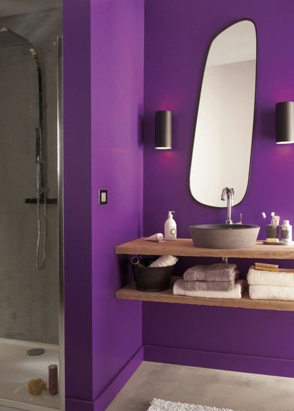 wandfarbe lila ausgefallene wände badezimmer einrichten