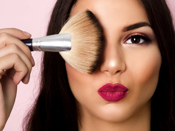 Make-up-Trends Wie sich unser Make-up in den letzten Jahrzehnten verändert hat