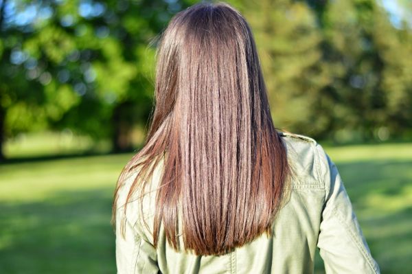 schöne lange Haare Haarspliss entfernen