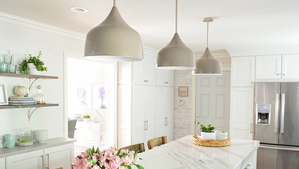kücheninsel beleuchtung schöne hängelampen großer lampenschirm