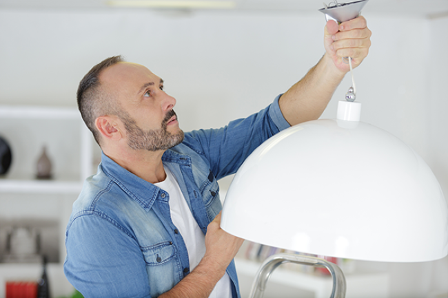 So können Sie den richtigen Handwerker finden – Tipps rund um Reparaturen zu Hause lampen montage zuhause