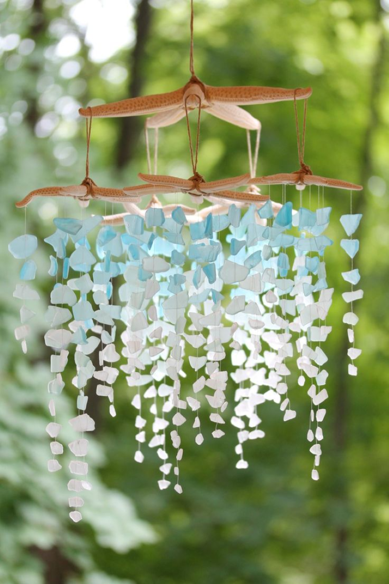 Basteln mit Meerglas – 20 sommerliche Ideen zum Inspirieren windspiel ombre strand