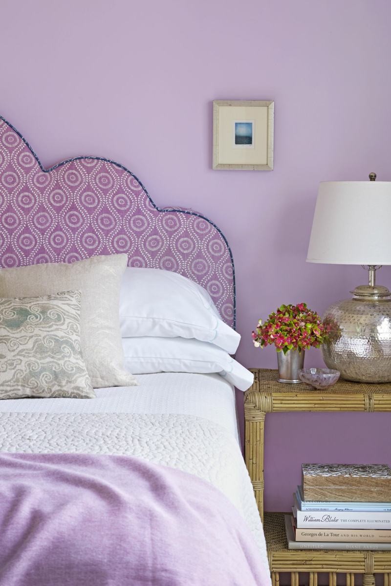 schlafzimmer einrichten mit digittal lavender 2023